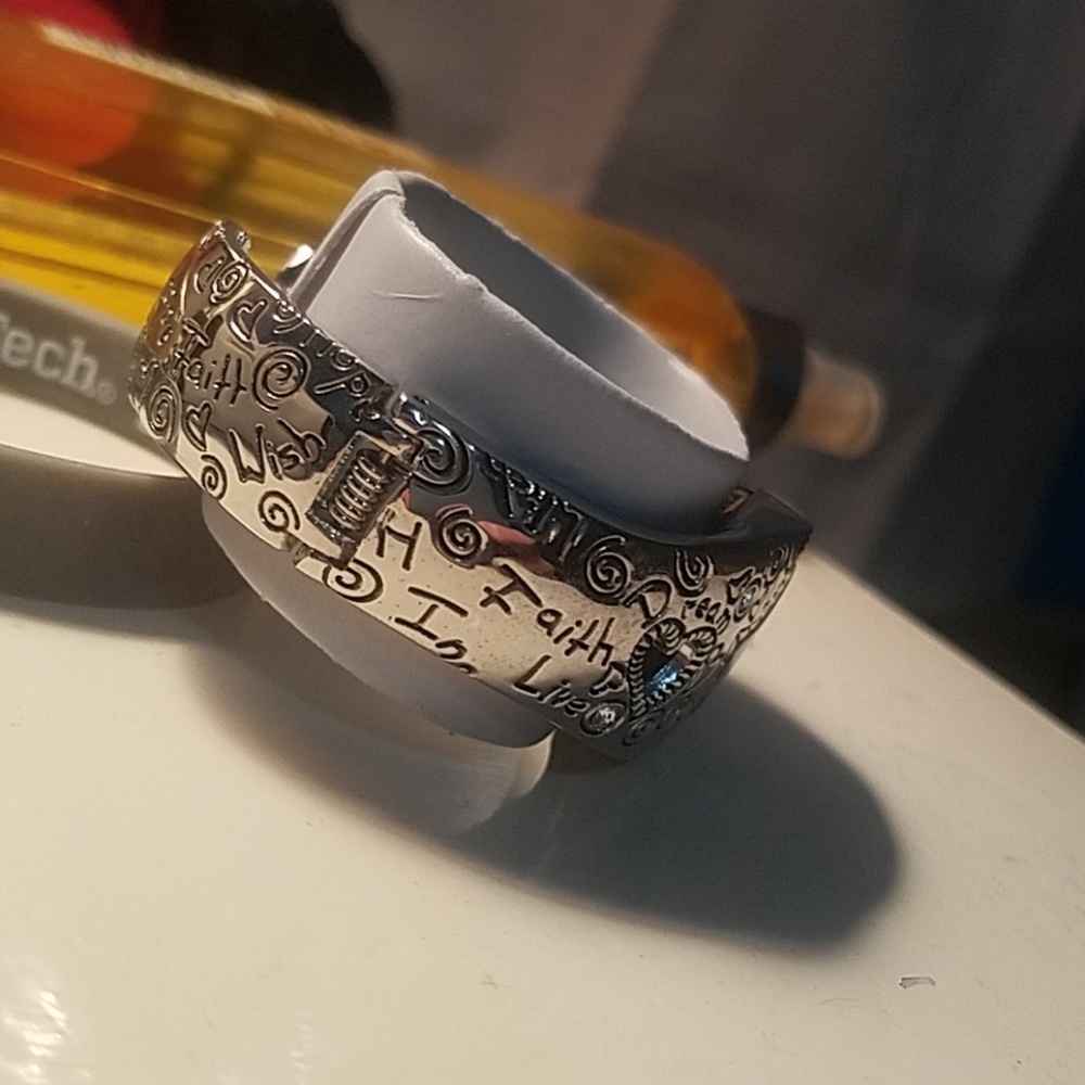 Watch - Picture 4 of 4